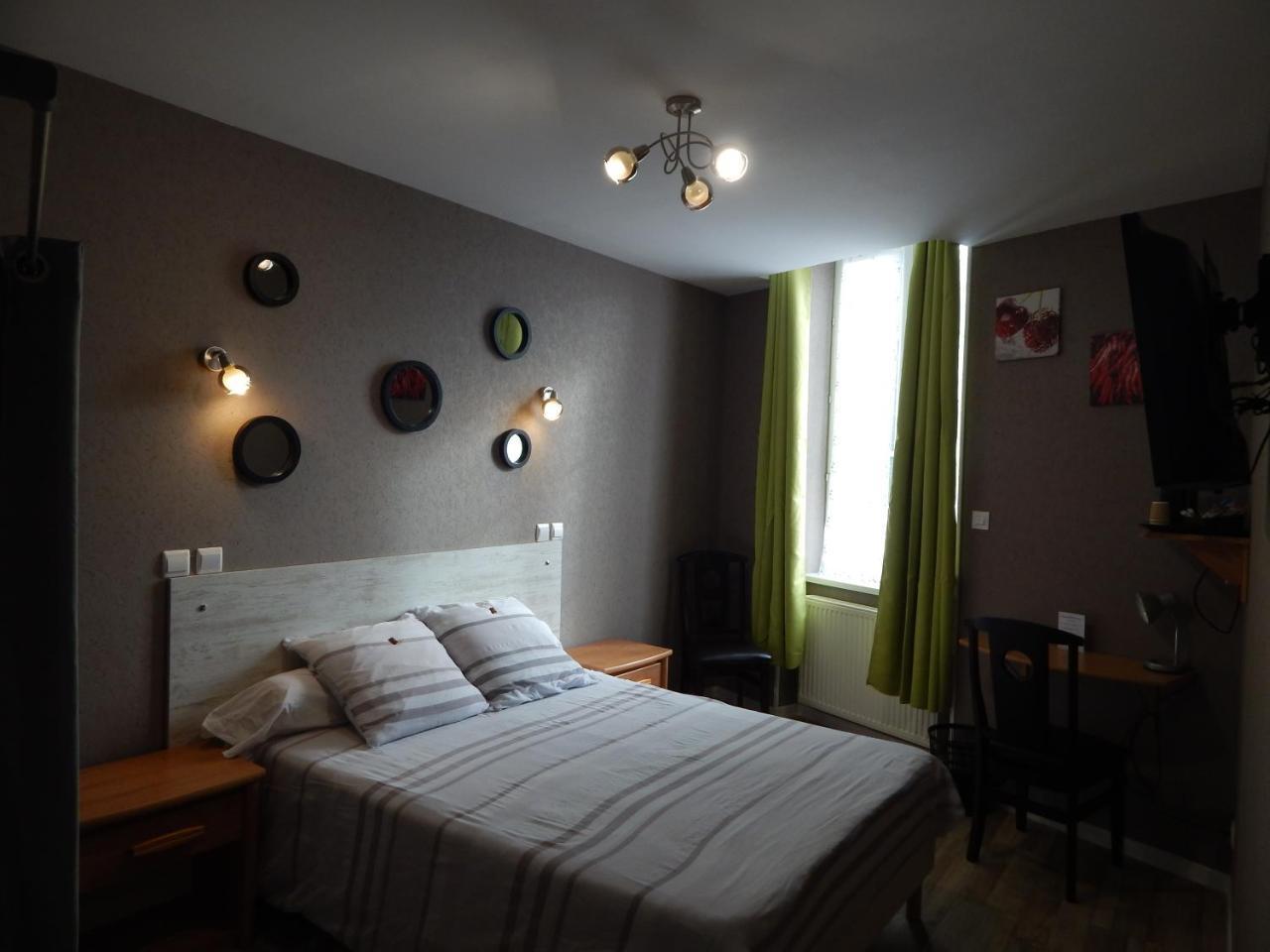 Hotel Le Lion D'Or Ouroux-en-Morvan Zewnętrze zdjęcie