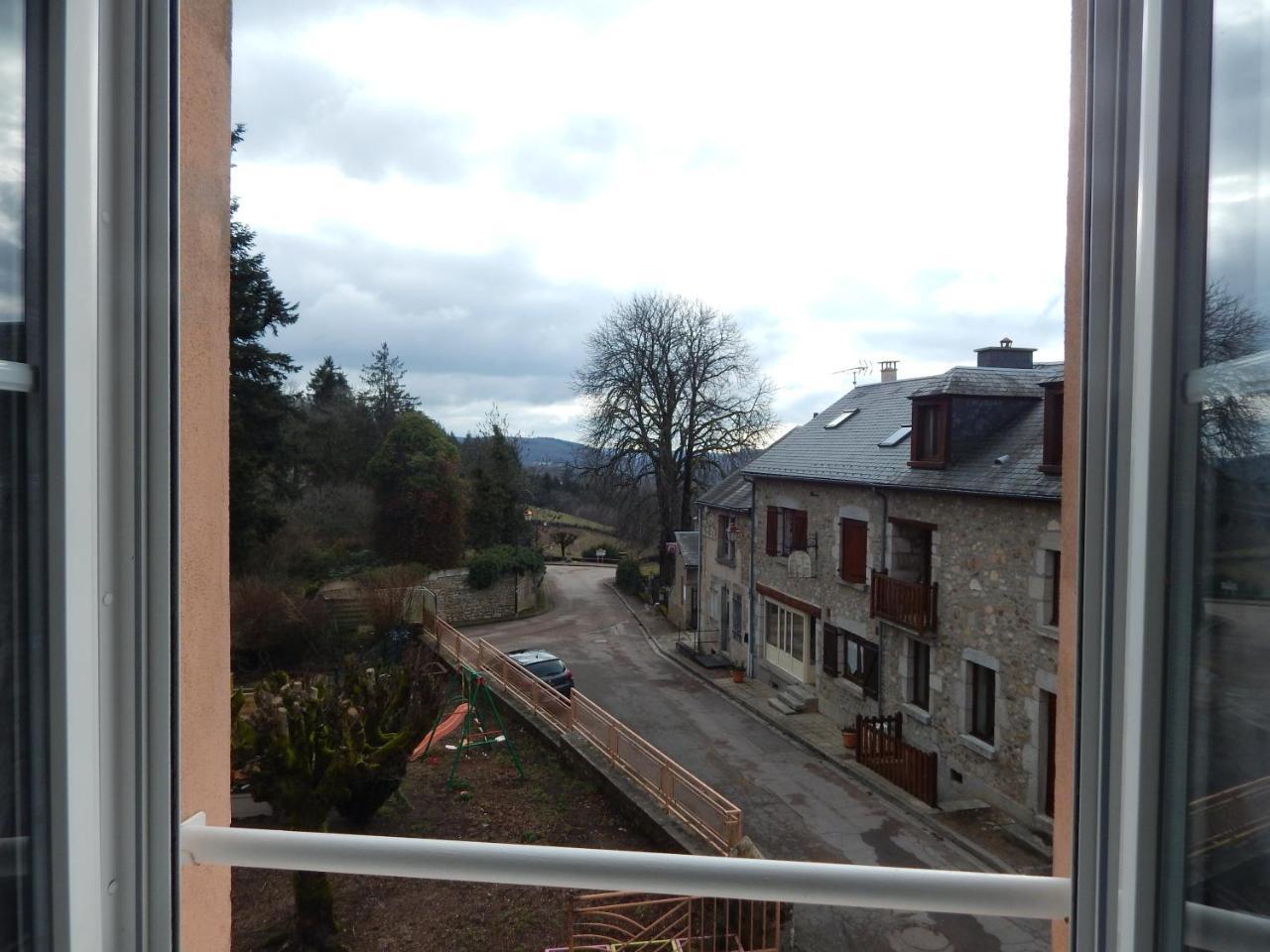 Hotel Le Lion D'Or Ouroux-en-Morvan Zewnętrze zdjęcie